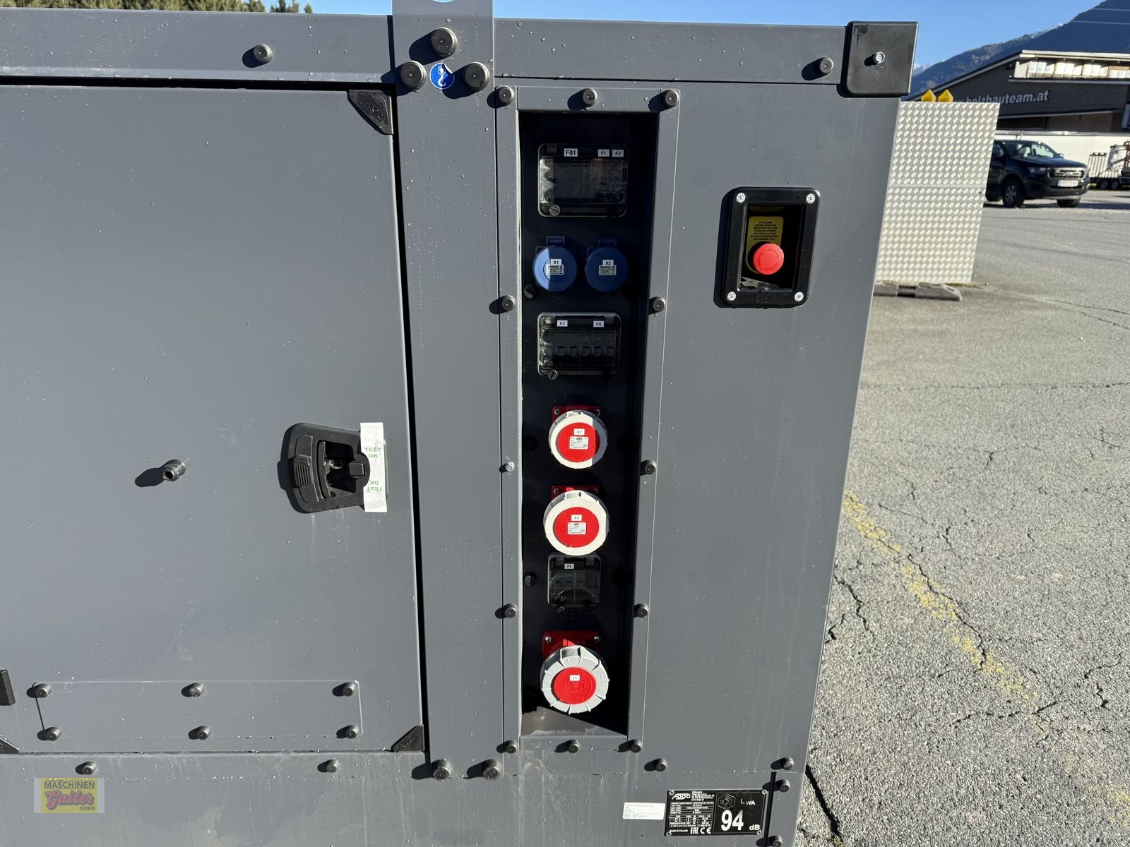 Stromgenerator of the type Sonstige FD 32 M-ST mit Mitsubishi Motor und Steckdosen, Neumaschine in Kötschach (Picture 3)