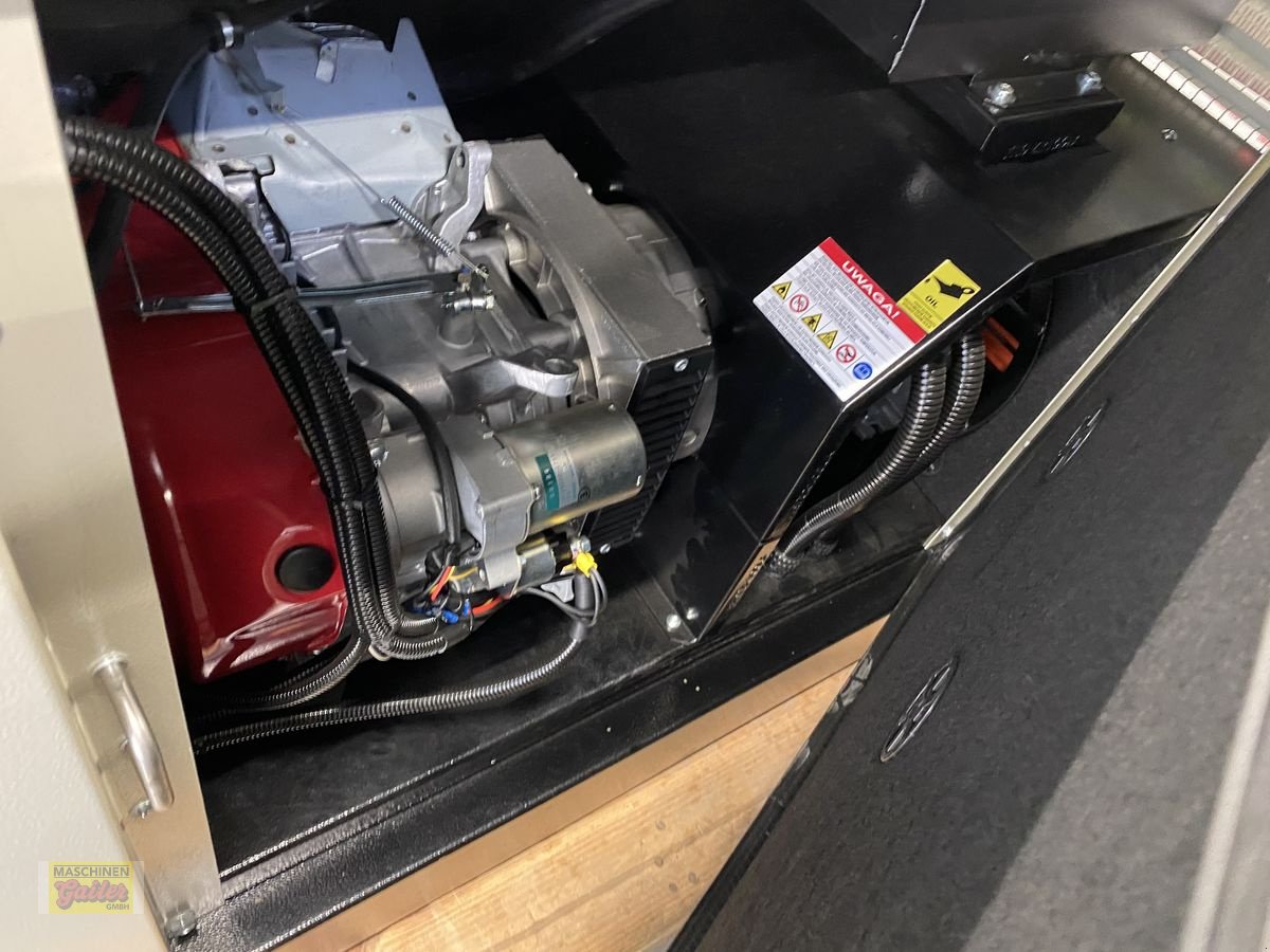 Stromgenerator of the type Sonstige FOGO 9000 mit Honda Motor - schallgedämmt, Neumaschine in Kötschach (Picture 10)