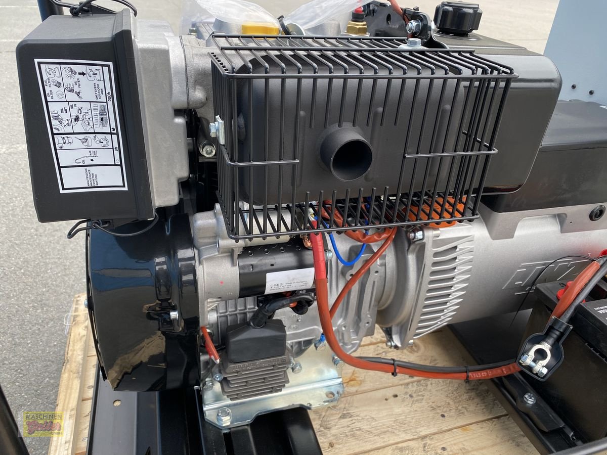 Stromgenerator of the type Sonstige Green Power GP 12000 XT AVR, Neumaschine in Kötschach (Picture 3)