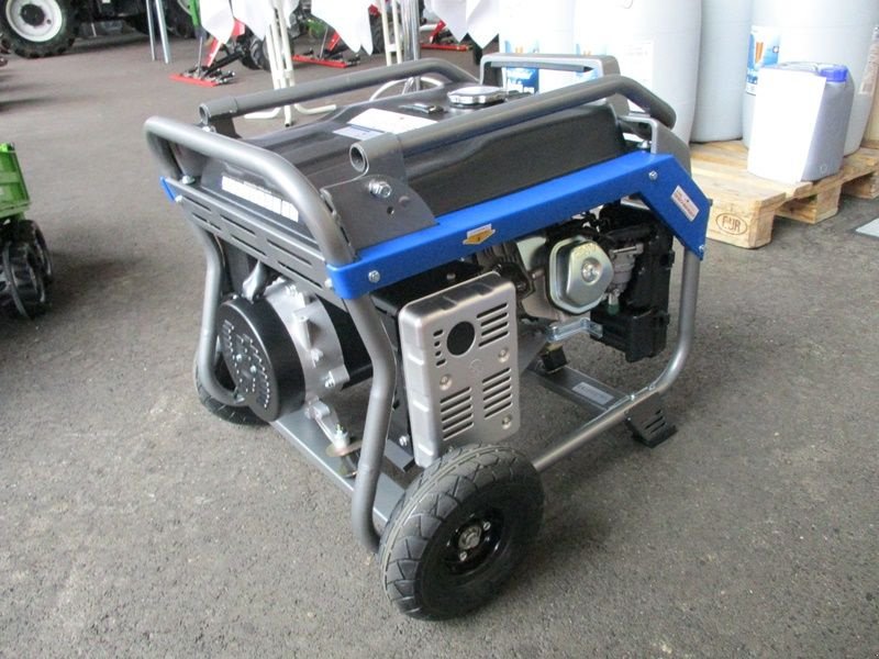 Stromgenerator of the type Sonstige Hartner 9000 SPTE Benzin-Stromerzeuger, Neumaschine in St. Marienkirchen (Picture 7)