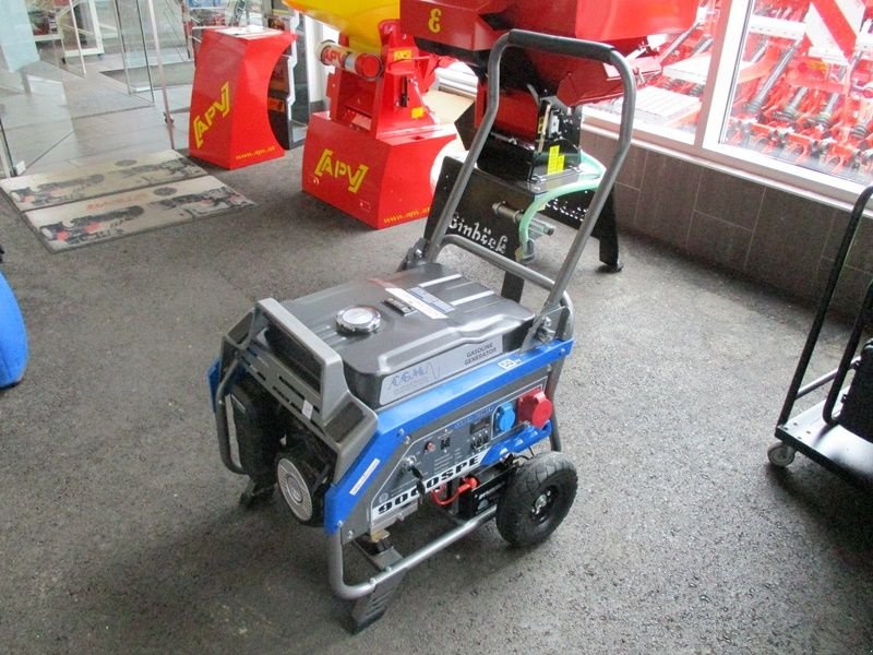 Stromgenerator of the type Sonstige Hartner 9000 SPTE Benzin-Stromerzeuger, Neumaschine in St. Marienkirchen (Picture 1)