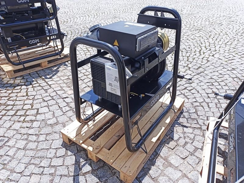 Stromgenerator of the type Sonstige Hartner ZG IP23, 30 KVA Zapfwellengenerator, Neumaschine in St. Marienkirchen (Picture 5)