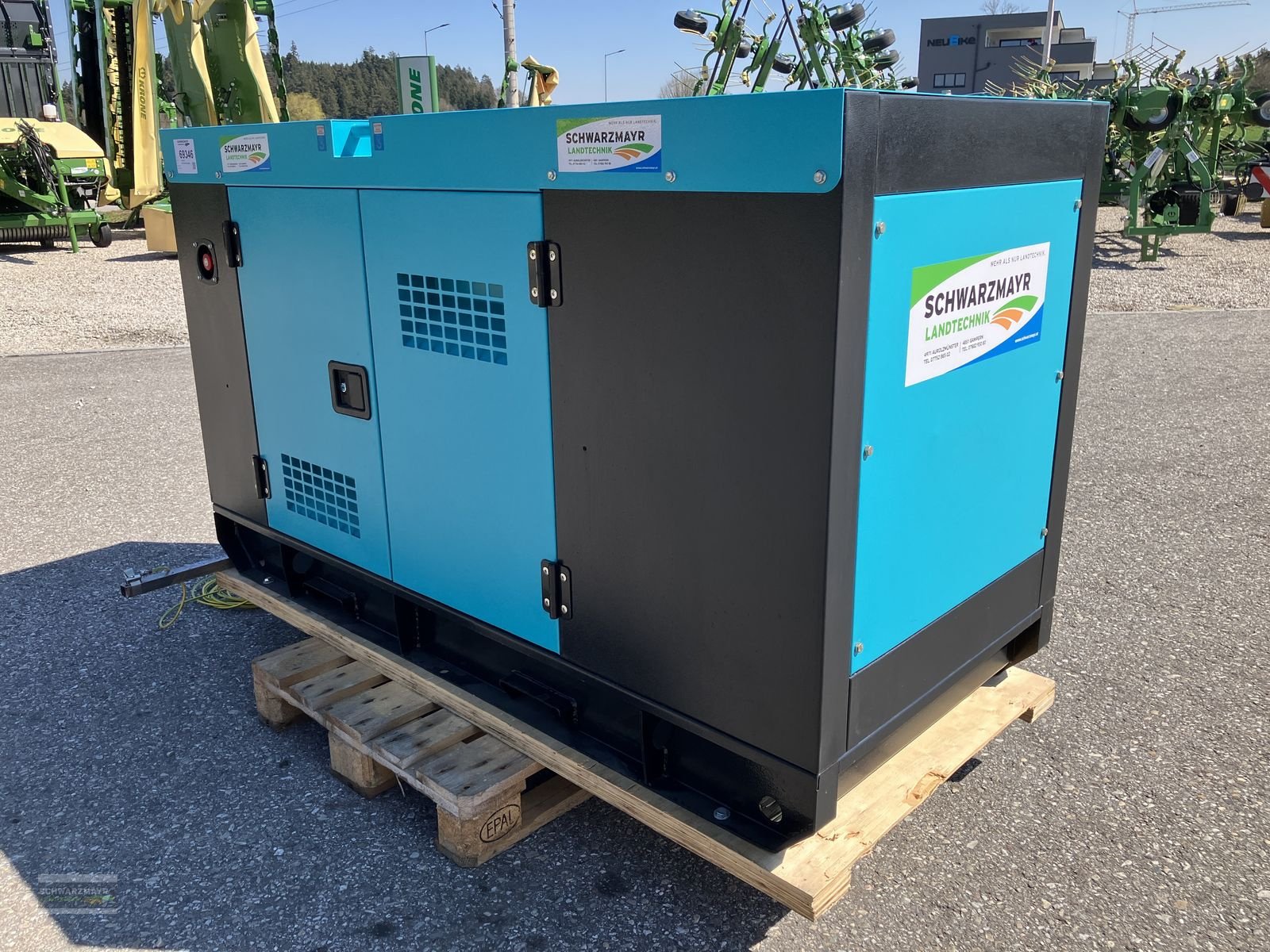 Stromgenerator of the type Sonstige Notstromaggr., Gebrauchtmaschine in Gampern (Picture 3)