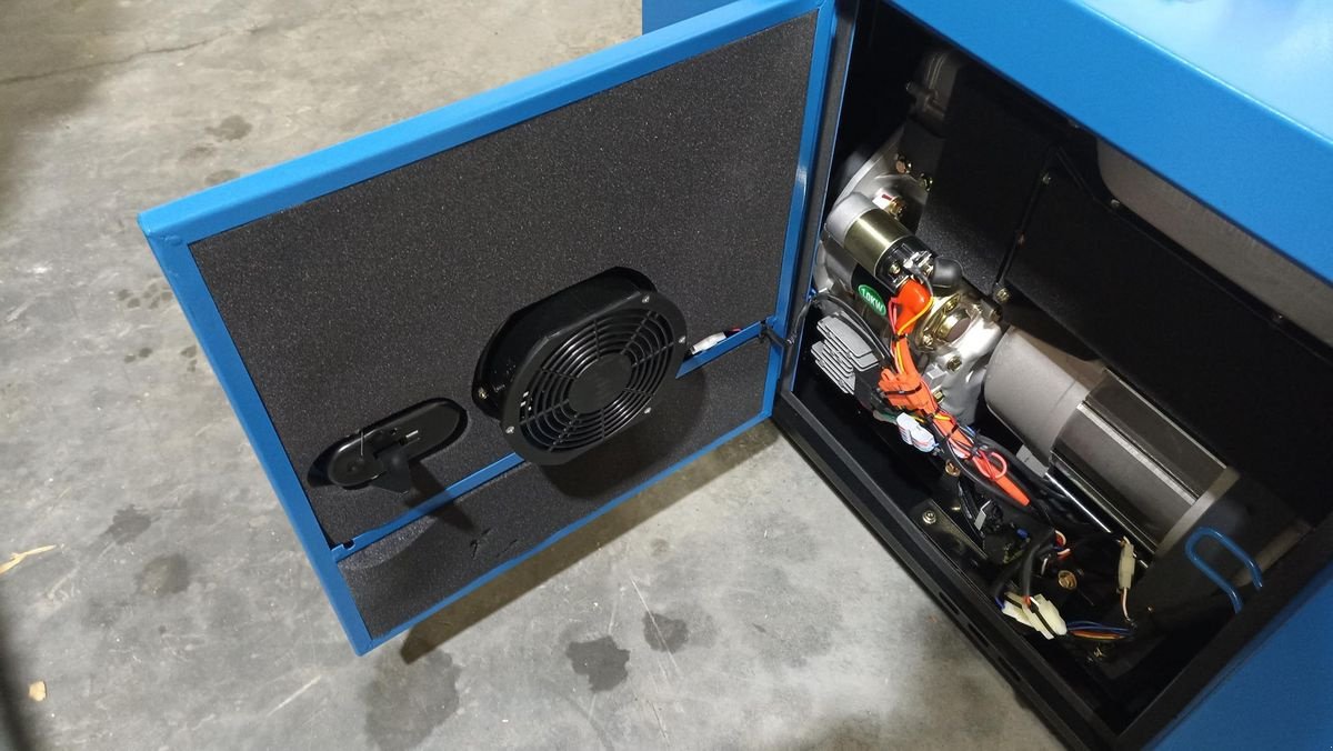 Stromgenerator of the type Sonstige S 9000 DUAL, Neumaschine in Grünbach (Picture 5)