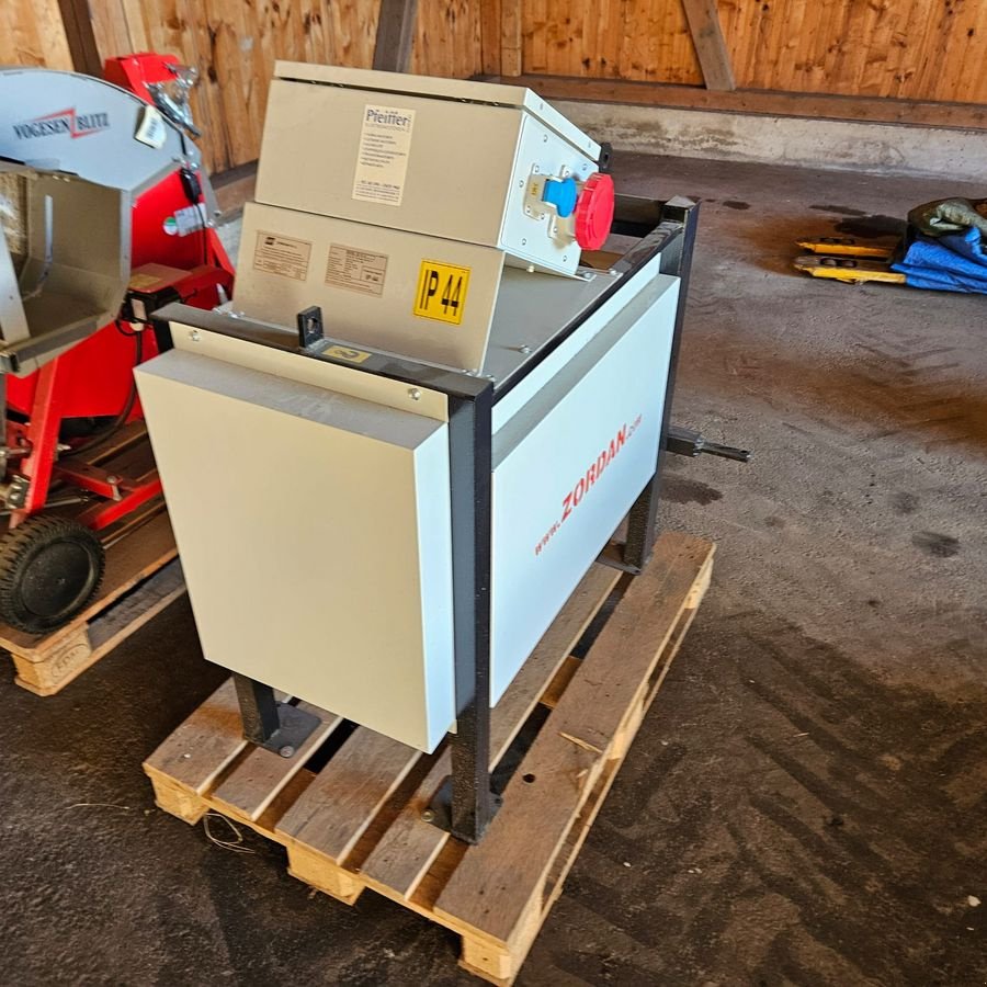 Stromgenerator of the type Sonstige Zordan AC 43 LE, Neumaschine in Hopfgarten (Picture 4)