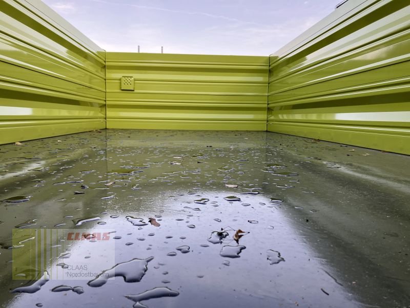 Tandemkipper des Typs Fliegl TDK 100 VR FOX *15 JAHRE CNOB*, Neumaschine in Gefrees (Bild 9)