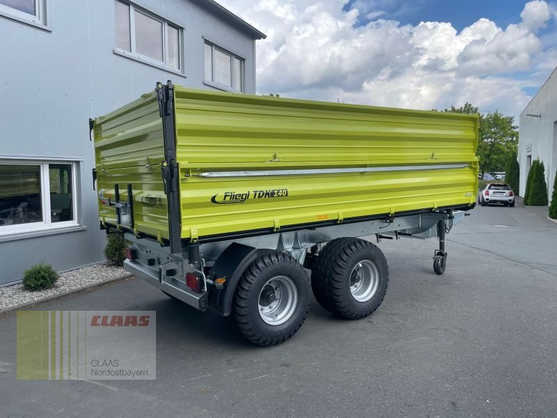 Tandemkipper des Typs Fliegl TDK 140 *15 JAHRE CNOB*, Neumaschine in Cham (Bild 8)