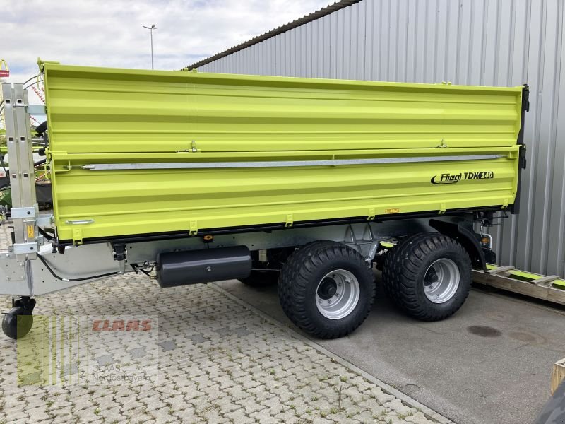 Tandemkipper des Typs Fliegl TDK 140 *15 JAHRE CNOB*, Neumaschine in Schwandorf (Bild 5)