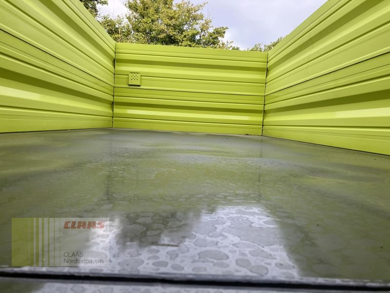 Tandemkipper des Typs Fliegl TDK 140 *15 JAHRE CNOB*, Neumaschine in Schwandorf (Bild 7)