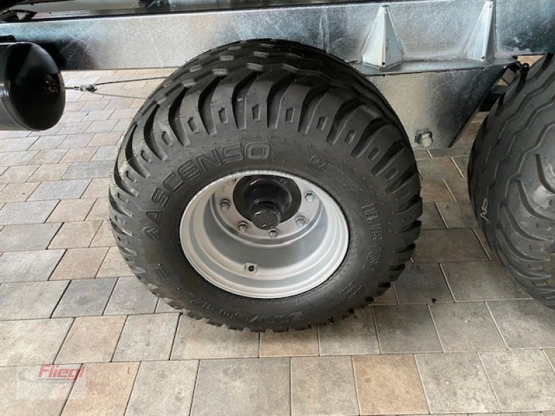 Tandemkipper typu Fliegl TDK 140 VR, Neumaschine v Mühldorf (Obrázek 2)