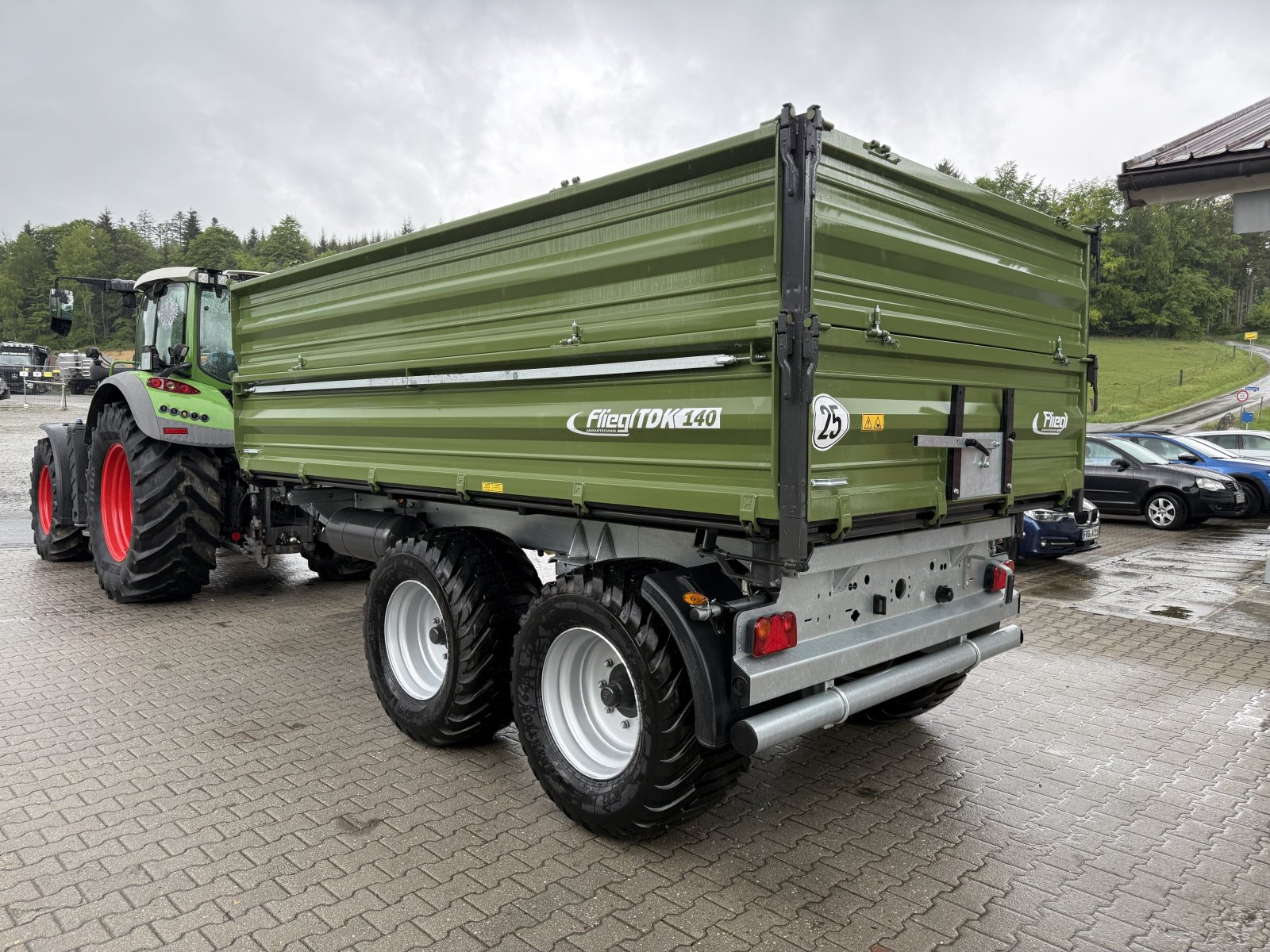 Tandemkipper typu Fliegl TDK 140, Neumaschine v Neureichenau (Obrázek 3)