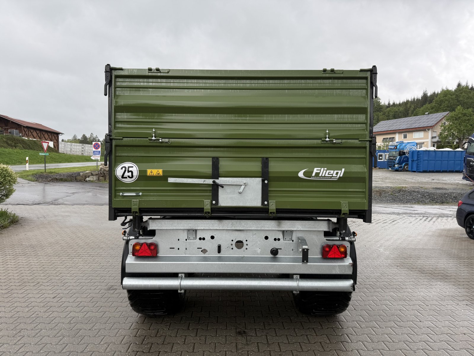 Tandemkipper typu Fliegl TDK 140, Neumaschine v Neureichenau (Obrázek 4)