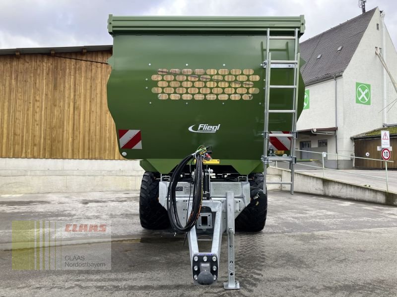 Tandemkipper des Typs Fliegl TMK 269 FOX PROFI, Neumaschine in Freystadt (Bild 2)