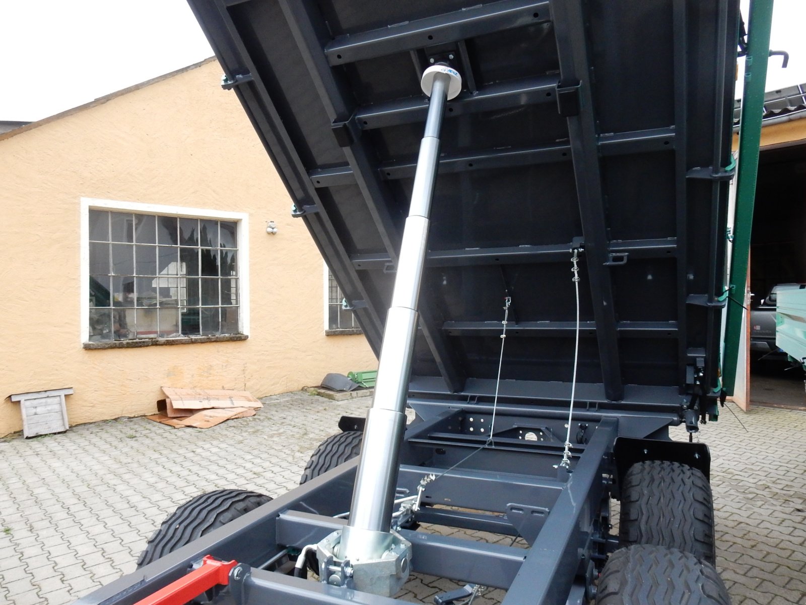 Tandemkipper des Typs Oehler Ol TDK 80  8To Gesamtgewicht, Neumaschine in Langfurth (Bild 7)