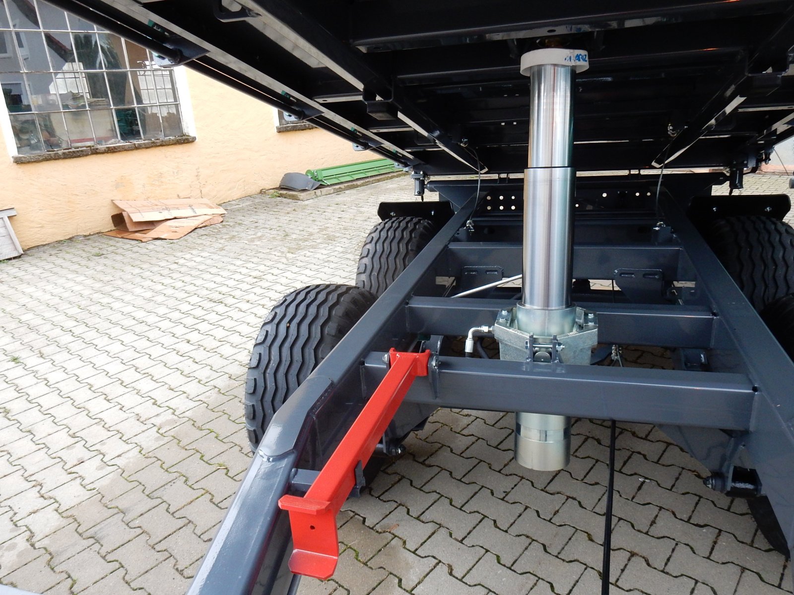 Tandemkipper des Typs Oehler Ol TDK 80  8To Gesamtgewicht, Neumaschine in Langfurth (Bild 11)