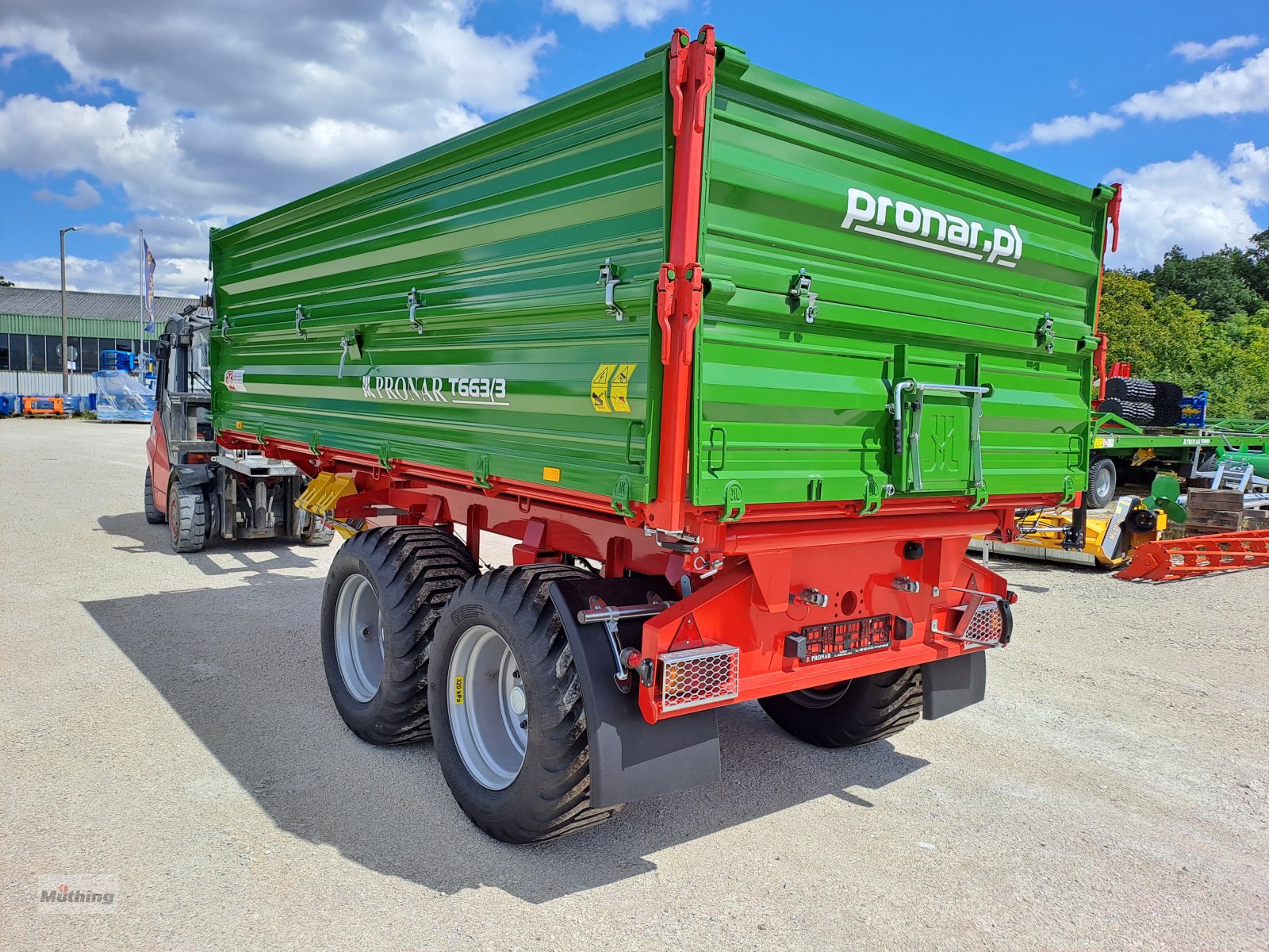 Tandemkipper des Typs PRONAR T663/3, Neumaschine in Neumarkt (Bild 3)