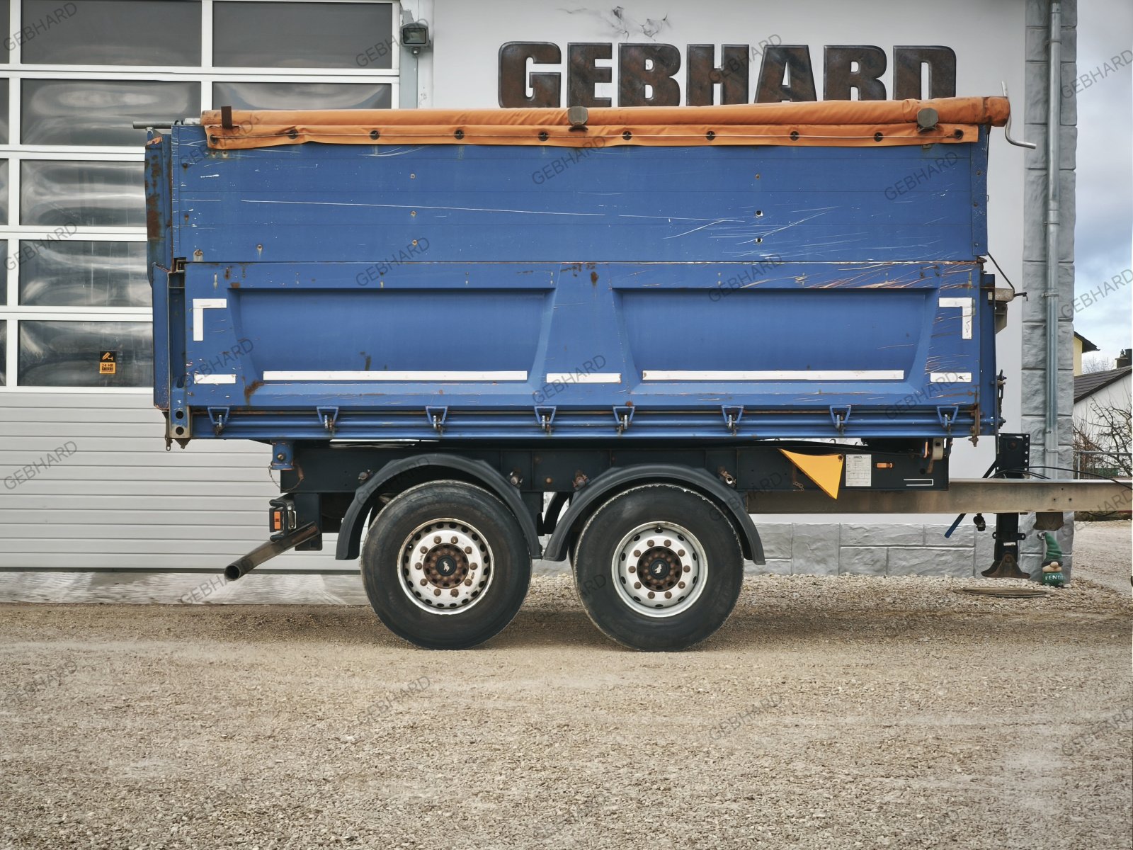 Tandemkipper des Typs Schmitz 18 Tonnen Tandemkipper Dreiseitenkipper 18 Tonnen Lkw- Anhänger, Gebrauchtmaschine in Großschönbrunn (Bild 1)