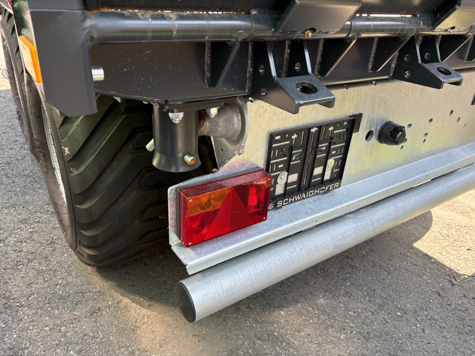 Tandemkipper des Typs Schwaighofer Tandem-Dreiseitenkipper 13.0 t, Neumaschine in Frastanz (Bild 11)