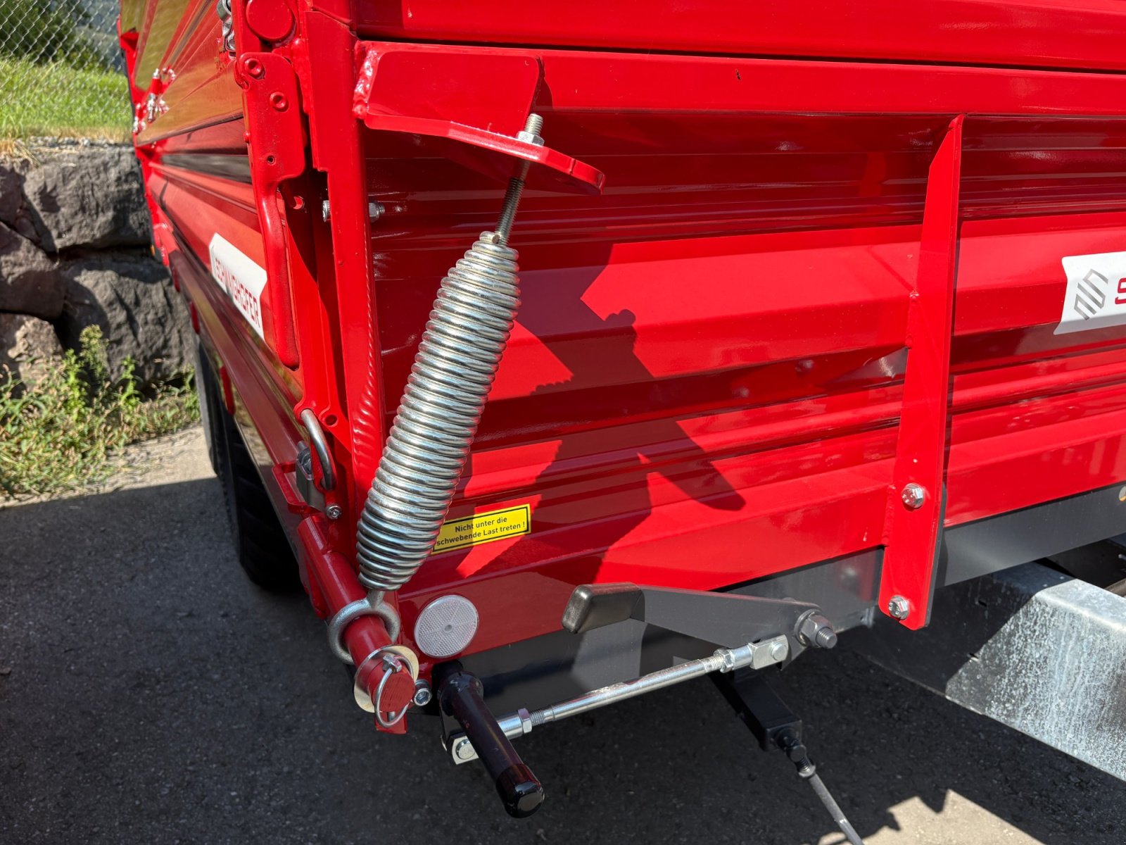 Tandemkipper des Typs Schwaighofer Tandem-Dreiseitenkipper 13.0 t, Neumaschine in Frastanz (Bild 16)