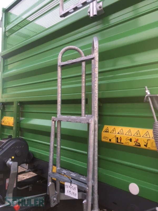 Tandemkipper des Typs Strautmann STK 1402, Neumaschine in St. Märgen (Bild 4)