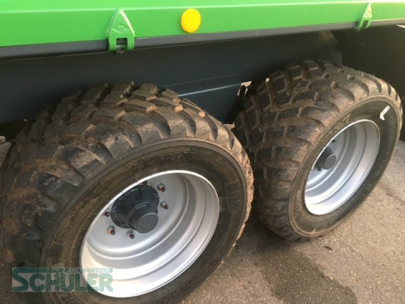 Tandemkipper des Typs Strautmann STK 1402, Neumaschine in St. Märgen (Bild 8)