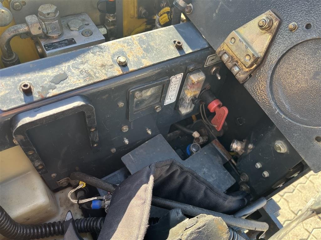 Tandemvibrationswalze des Typs Bomag BMP851 råjordskompaktor, Gebrauchtmaschine in Rønnede (Bild 11)