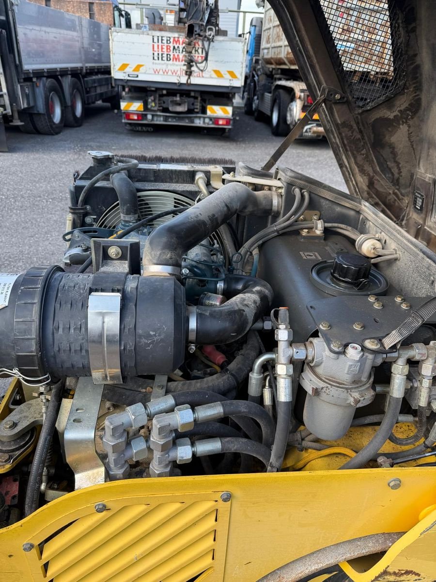 Tandemvibrationswalze typu Bomag BW 100AD-4, Gebrauchtmaschine v Gabersdorf (Obrázek 17)