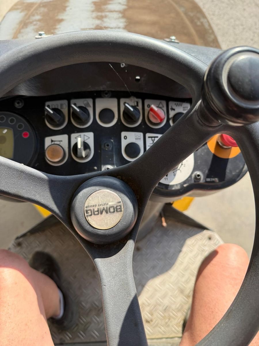 Tandemvibrationswalze typu Bomag BW 100AD-4, Gebrauchtmaschine v Gabersdorf (Obrázek 12)