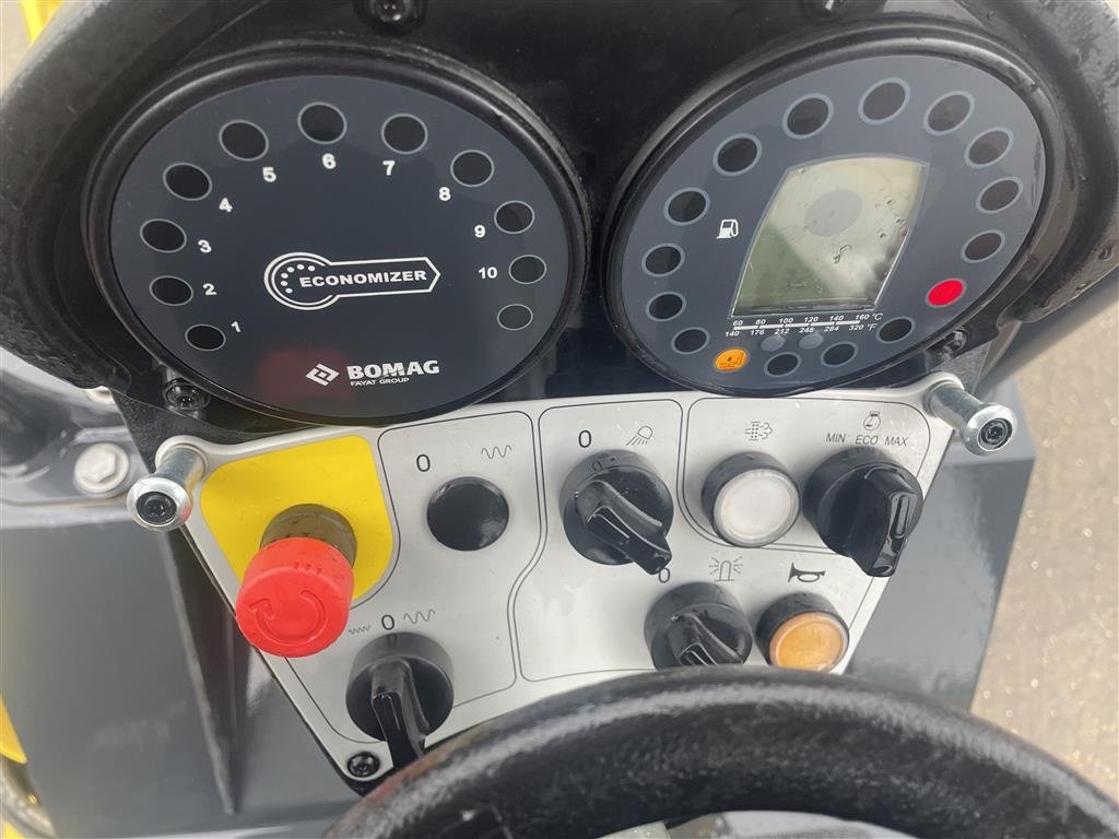 Tandemvibrationswalze typu Bomag BW 124 DH, Gebrauchtmaschine v Roslev (Obrázek 12)