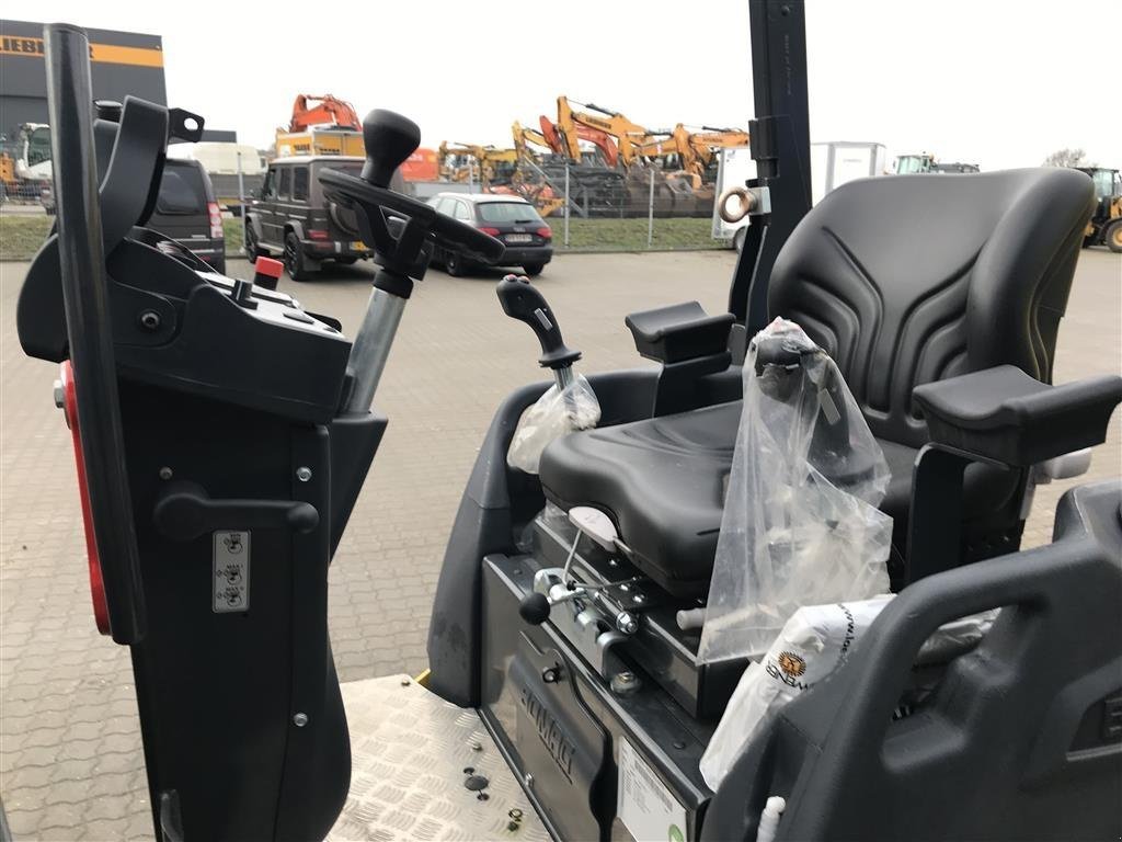 Tandemvibrationswalze tip Bomag BW100 ad Fabriks Ny, Gebrauchtmaschine in Rønnede (Poză 5)