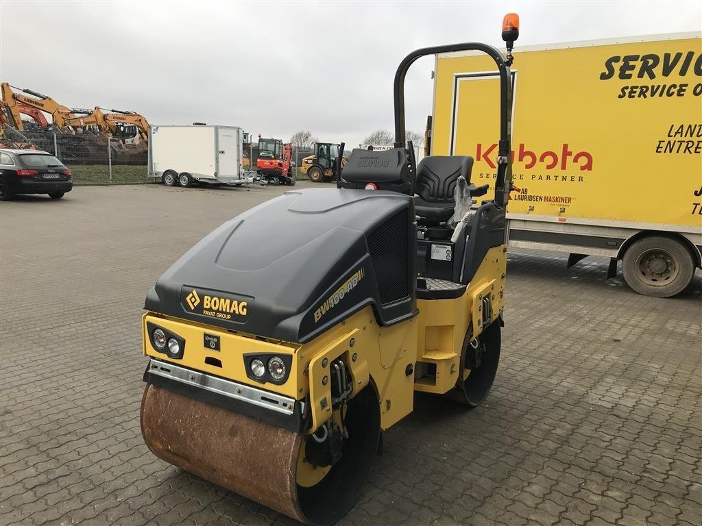 Tandemvibrationswalze tip Bomag BW100 ad Fabriks Ny, Gebrauchtmaschine in Rønnede (Poză 4)