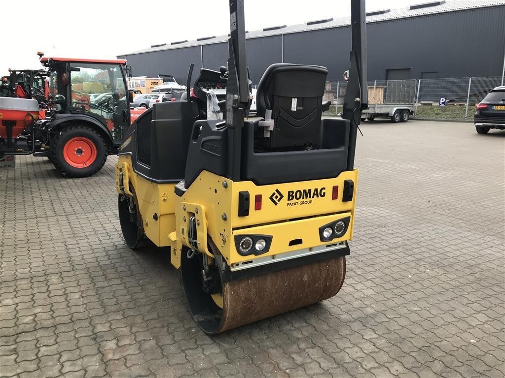 Tandemvibrationswalze tip Bomag BW100 ad Fabriks Ny, Gebrauchtmaschine in Rønnede (Poză 6)