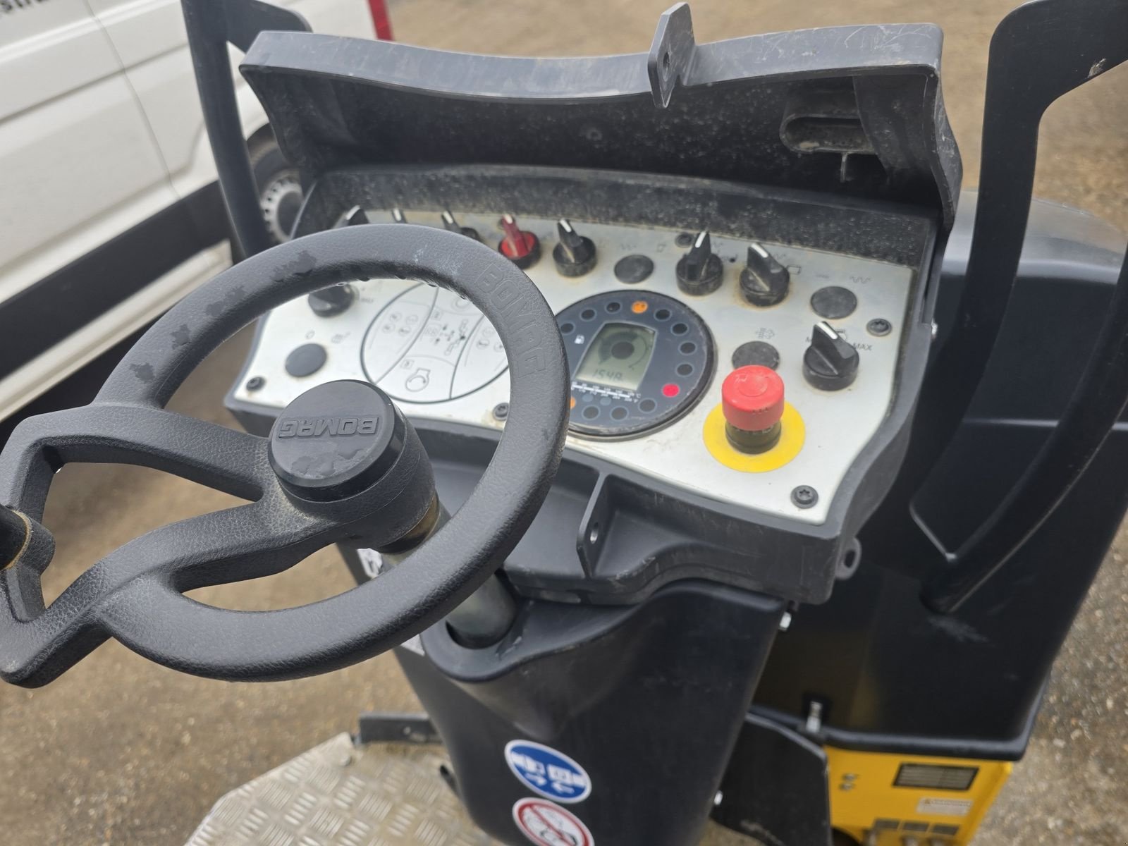 Tandemvibrationswalze del tipo Bomag BW120AD-5, Gebrauchtmaschine en Gabersdorf (Imagen 3)