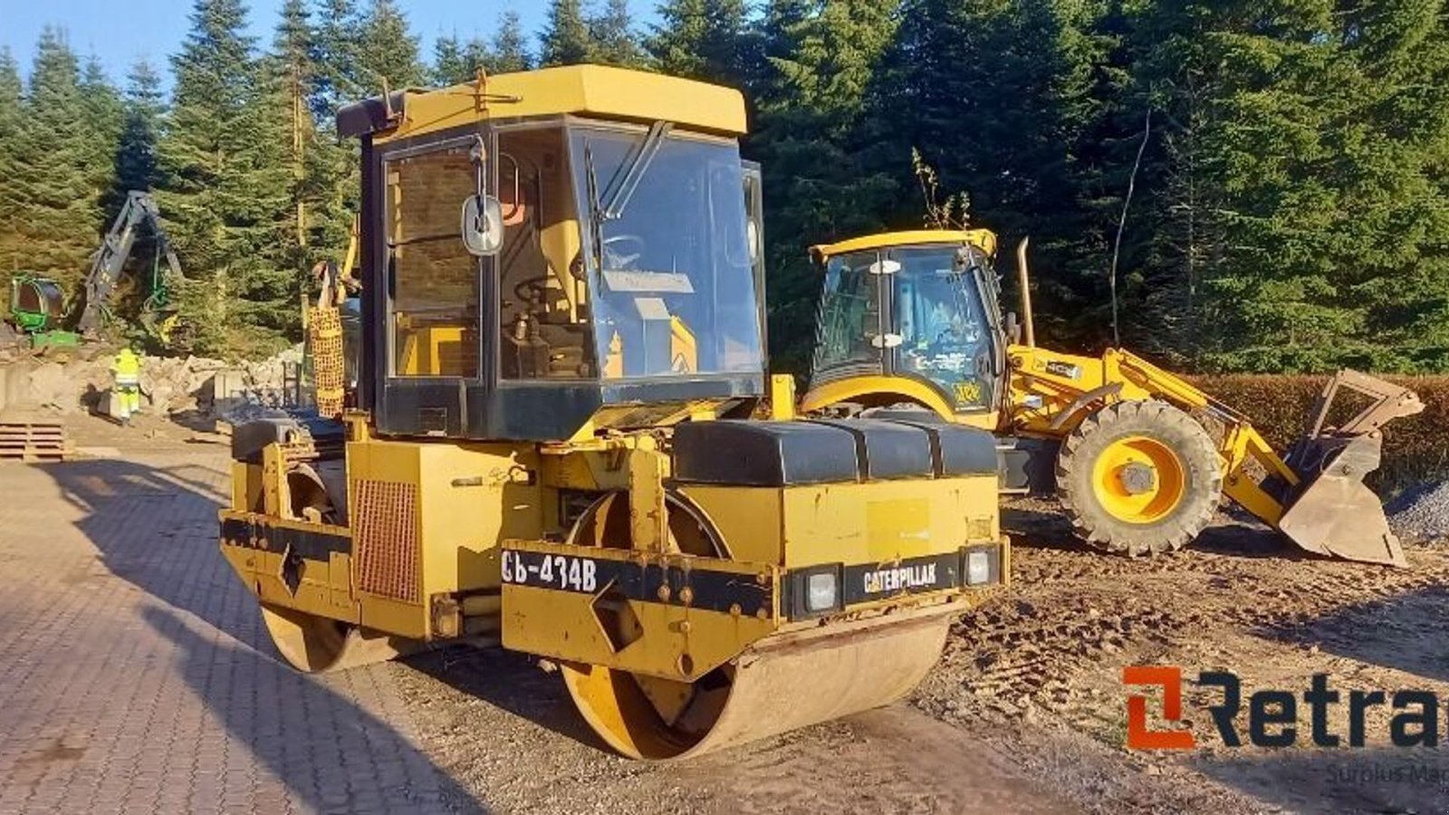 Tandemvibrationswalze of the type Caterpillar CB 434B, Gebrauchtmaschine in Rødovre (Picture 4)