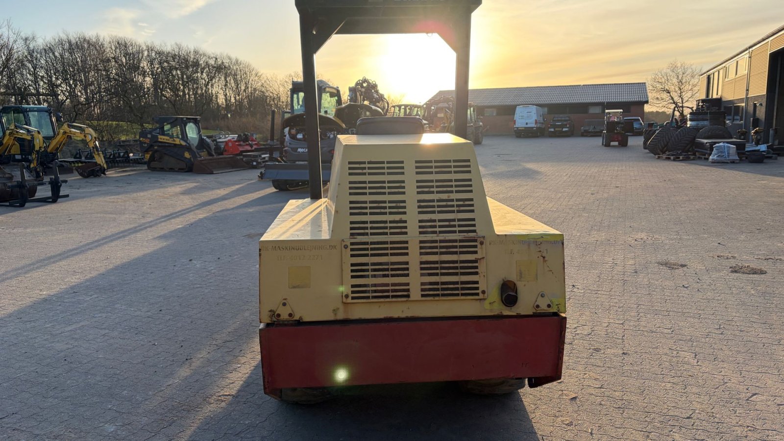 Tandemvibrationswalze del tipo DYNAPAC CA 121 D, Gebrauchtmaschine In Roslev (Immagine 4)