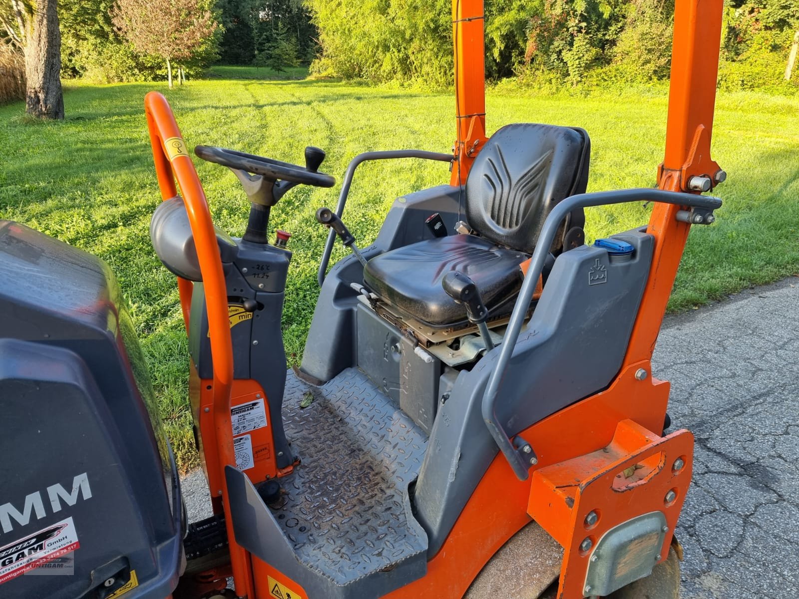 Tandemvibrationswalze des Typs Hamm HD 12 VV, Gebrauchtmaschine in Deutsch - Goritz (Bild 13)