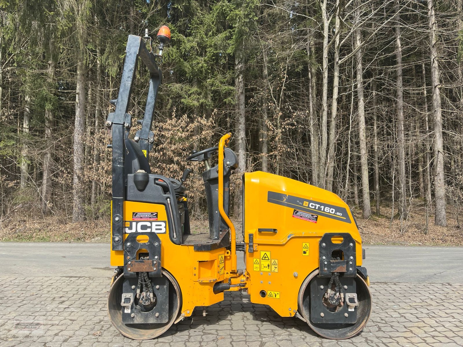 Tandemvibrationswalze des Typs JCB CT 160, Gebrauchtmaschine in Deutsch - Goritz (Bild 2)
