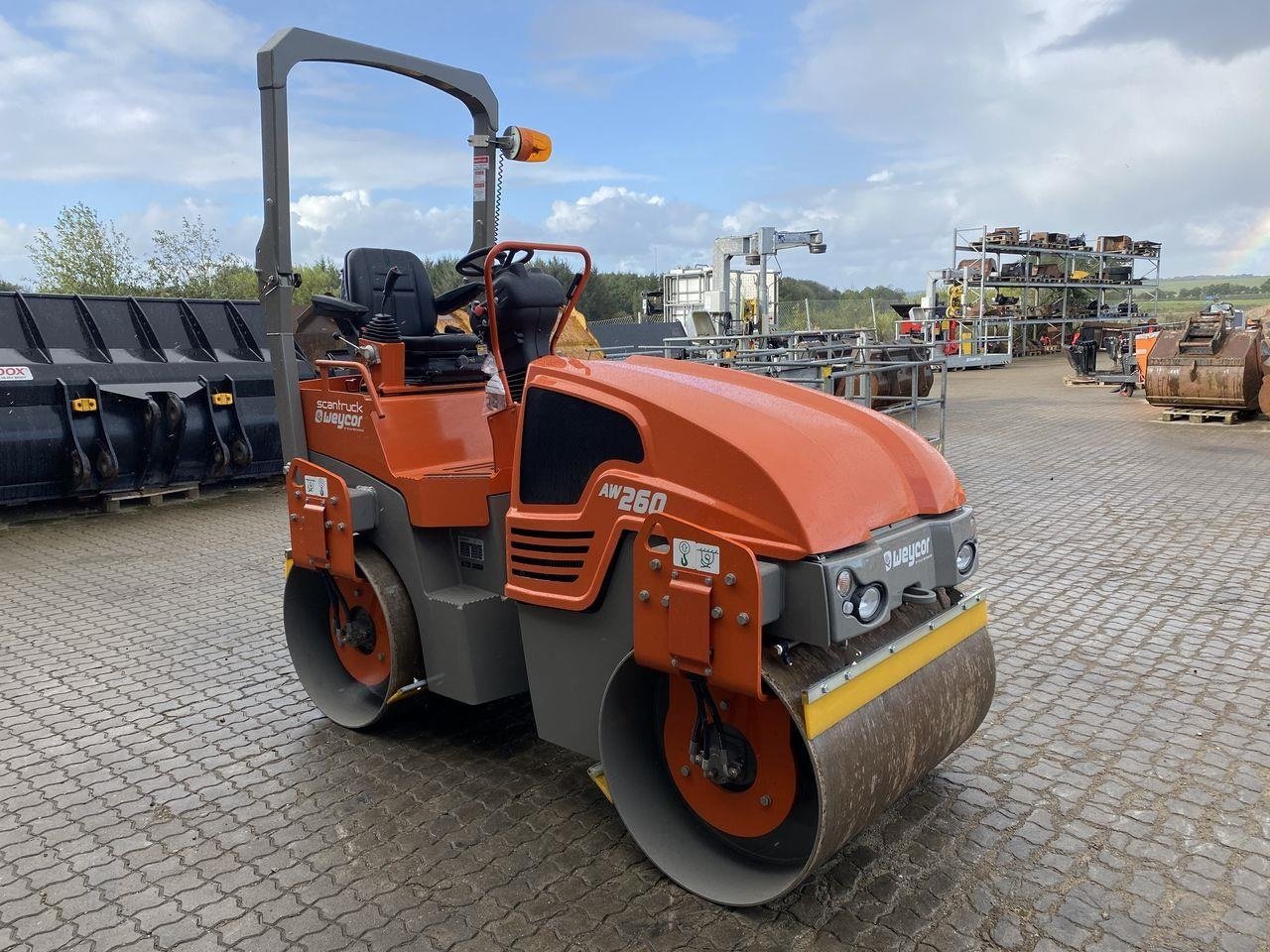 Tandemvibrationswalze des Typs Sonstige AW260, Gebrauchtmaschine in Skive (Bild 5)