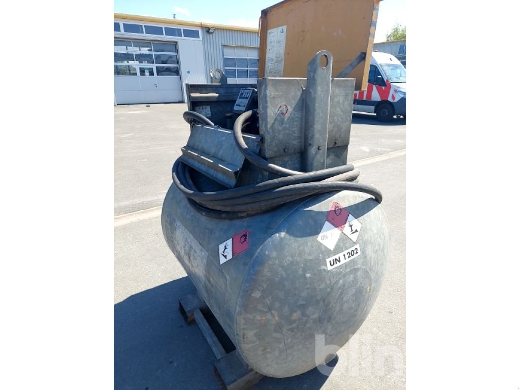 Tankanlage του τύπου Rietbergwerke IBC 1000, Gebrauchtmaschine σε Düsseldorf (Φωτογραφία 1)