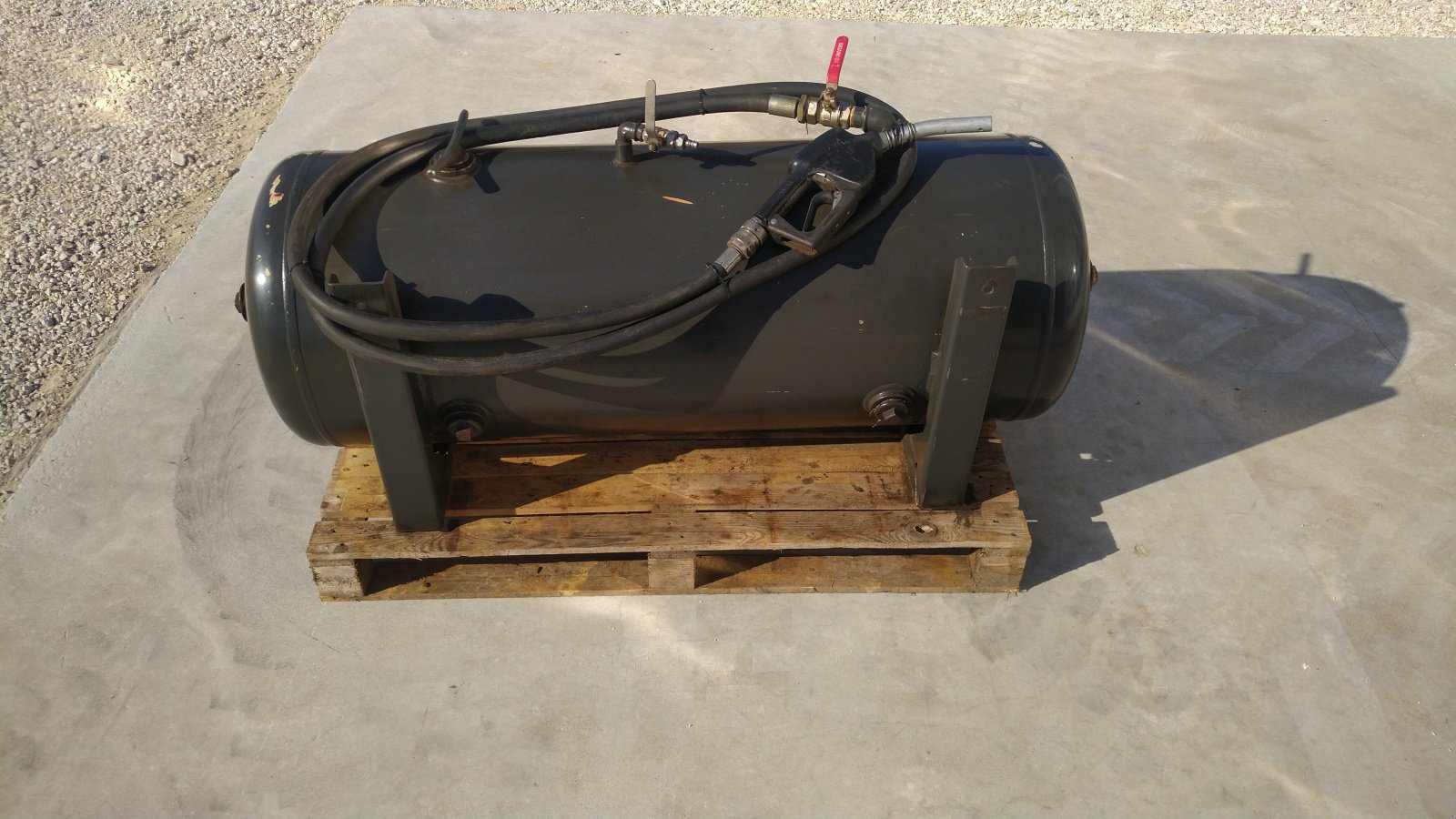 Tankanlage des Typs Sonstige Tankanlage Dieseltank Traktor- Zusatztank, Gebrauchtmaschine in Großschönbrunn (Bild 2)