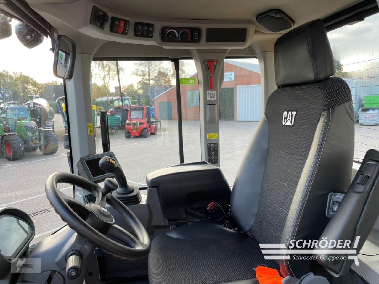 Teleradlader des Typs Caterpillar 938 HL, Neumaschine in Jerichow - Kleinmangelsdorf (Bild 7)