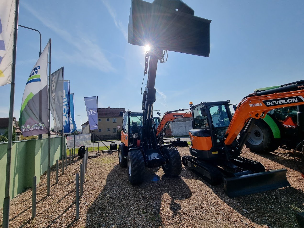 Teleradlader of the type Develon DL80TL-7, Gebrauchtmaschine in Stankov (Picture 2)