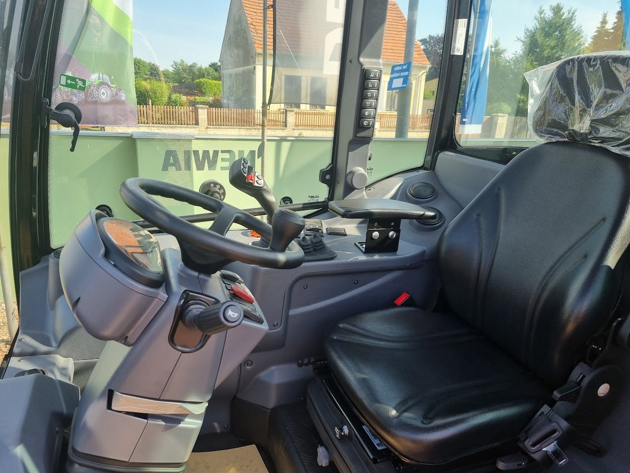 Teleradlader of the type Develon DL80TL-7, Gebrauchtmaschine in Stankov (Picture 5)