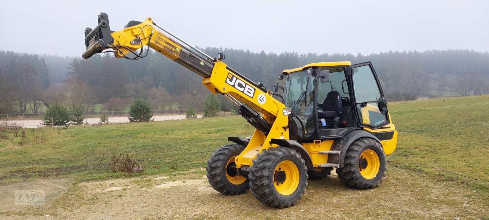Teleradlader za tip JCB TM 220 40km Demo, Gebrauchtmaschine u Pegnitz (Slika 2)