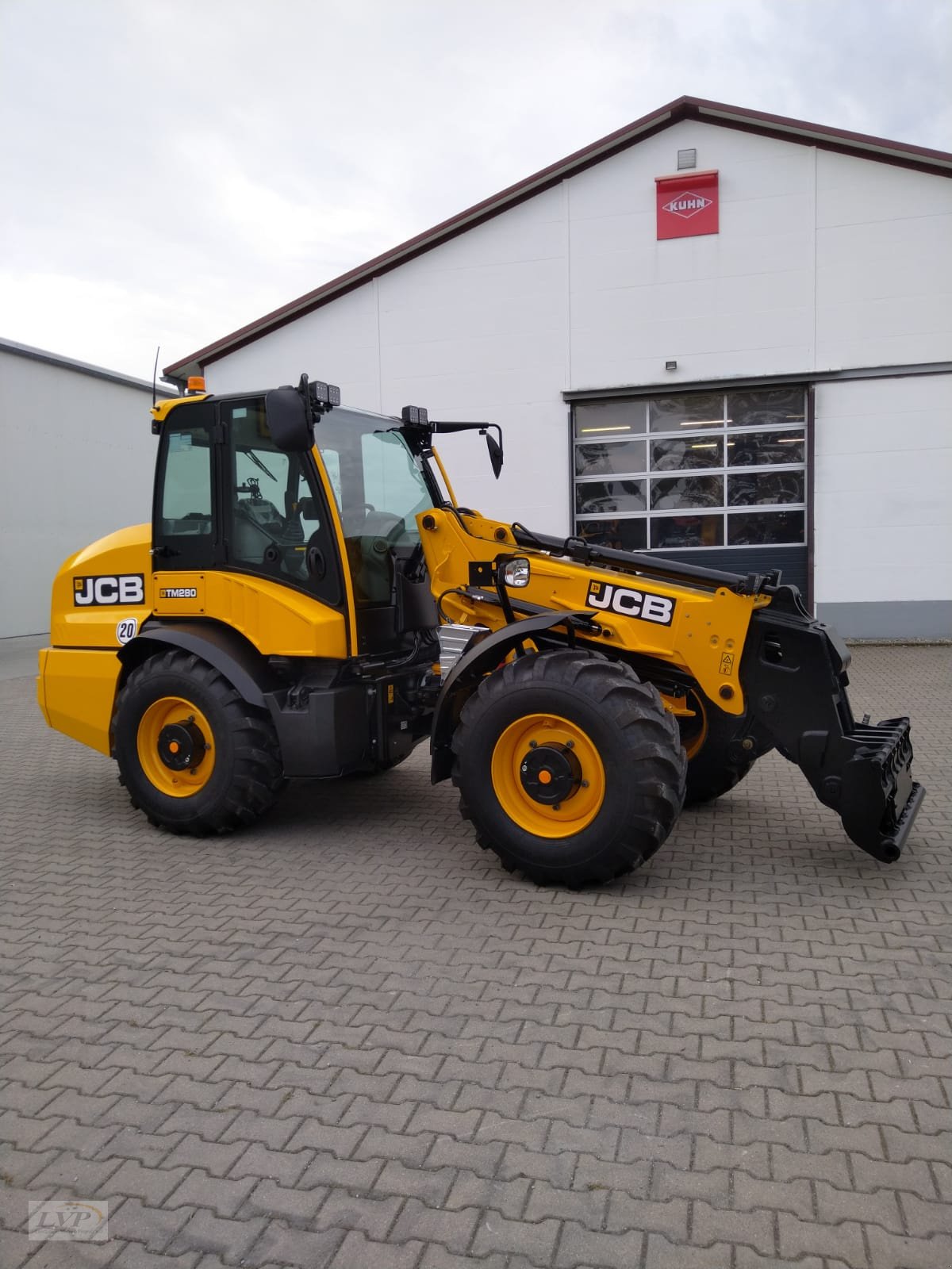 Teleradlader of the type JCB TM 280, Neumaschine in Pegnitz (Picture 7)