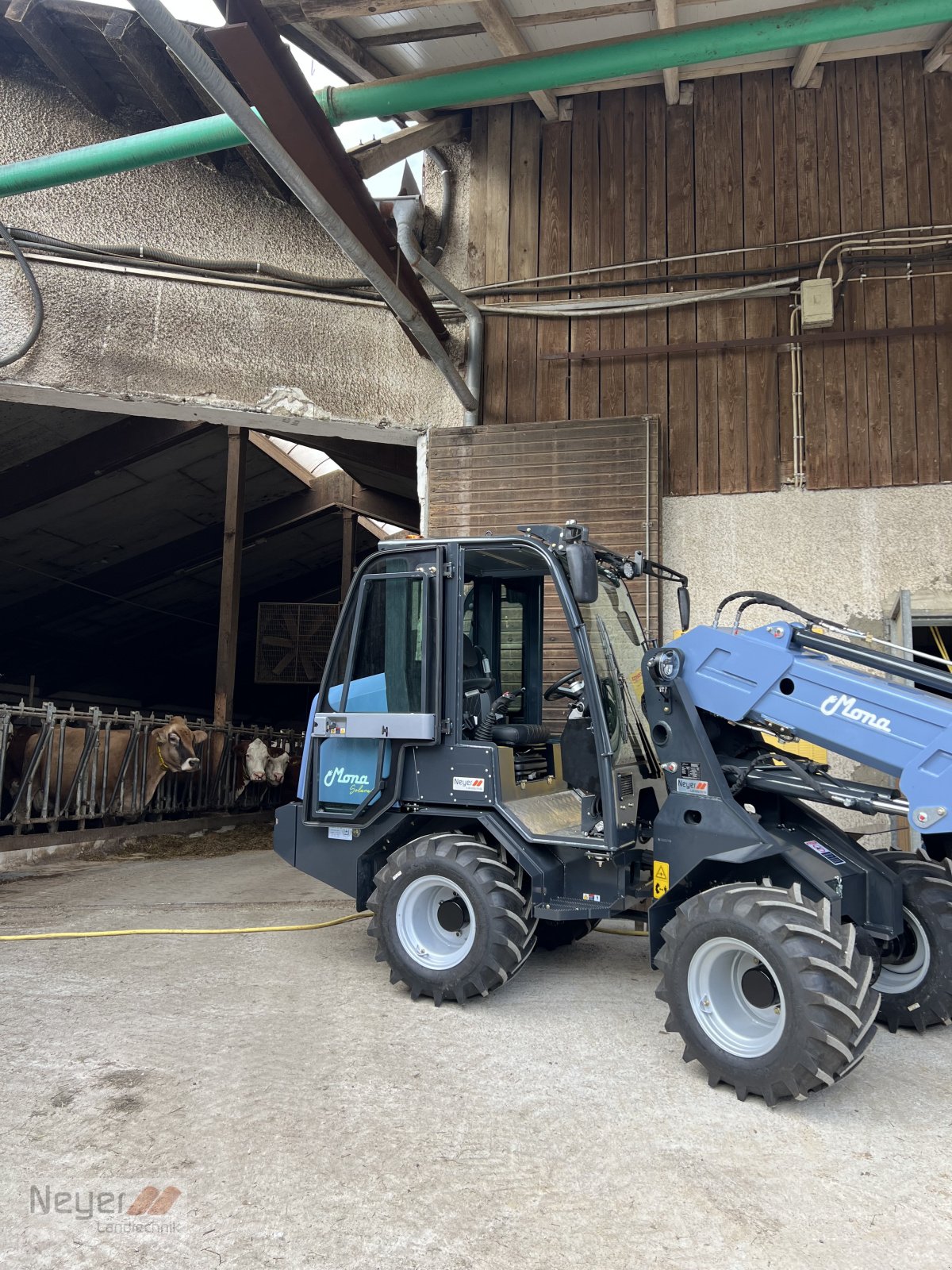Teleradlader des Typs MONA Solara+, Neumaschine in Bad Waldsee Mennisweiler (Bild 9)