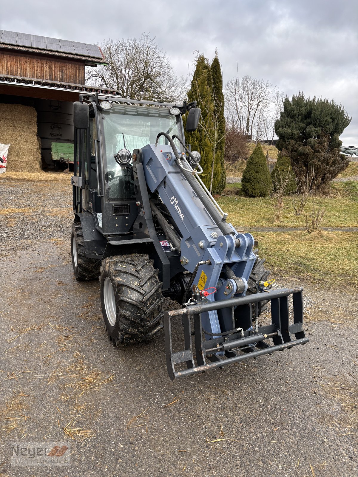 Teleradlader des Typs MONA Solara+, Neumaschine in Bad Waldsee Mennisweiler (Bild 7)