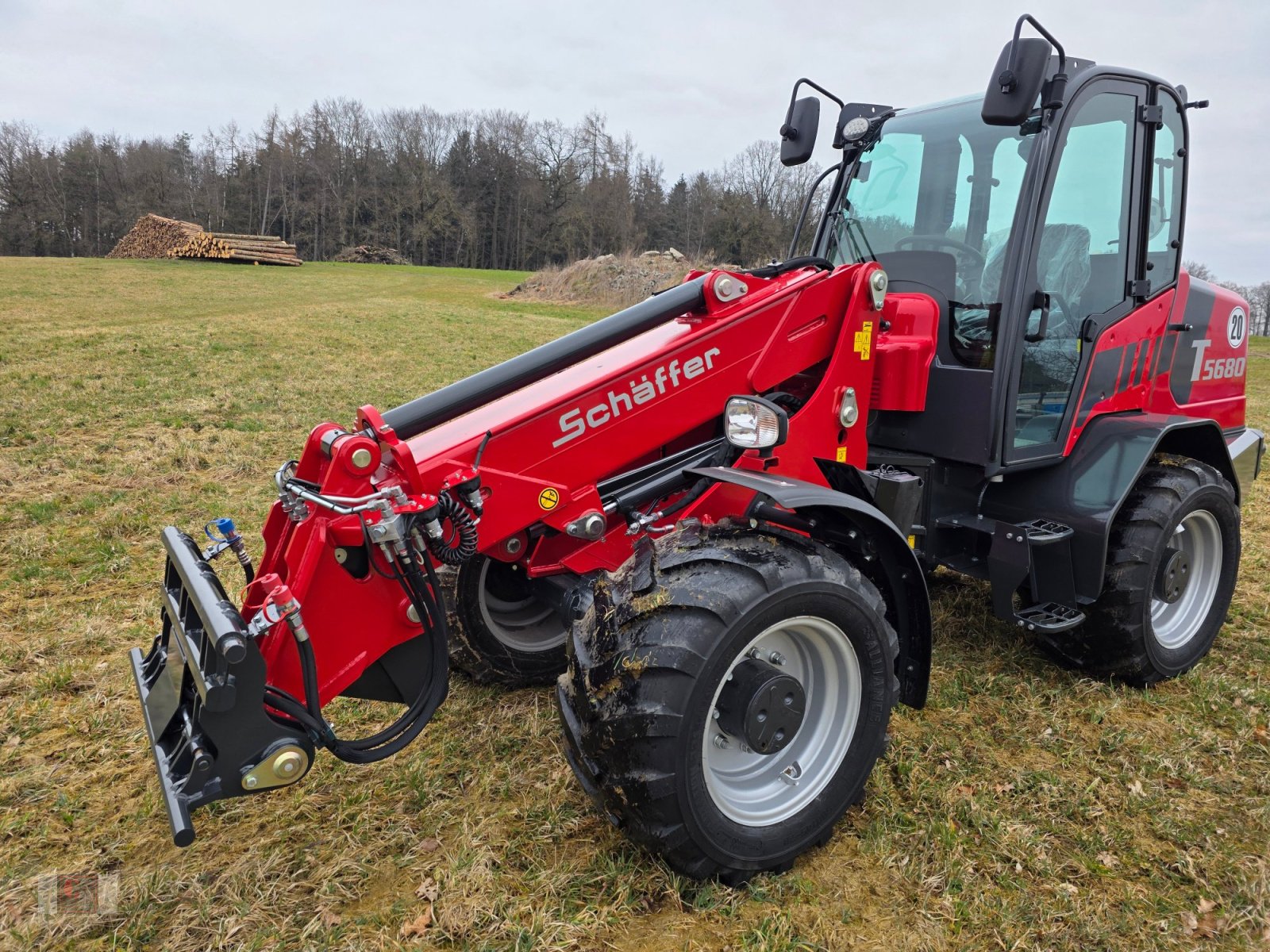 Teleradlader of the type Schäffer 5680 T, Neumaschine in Gerolsbach (Picture 2)