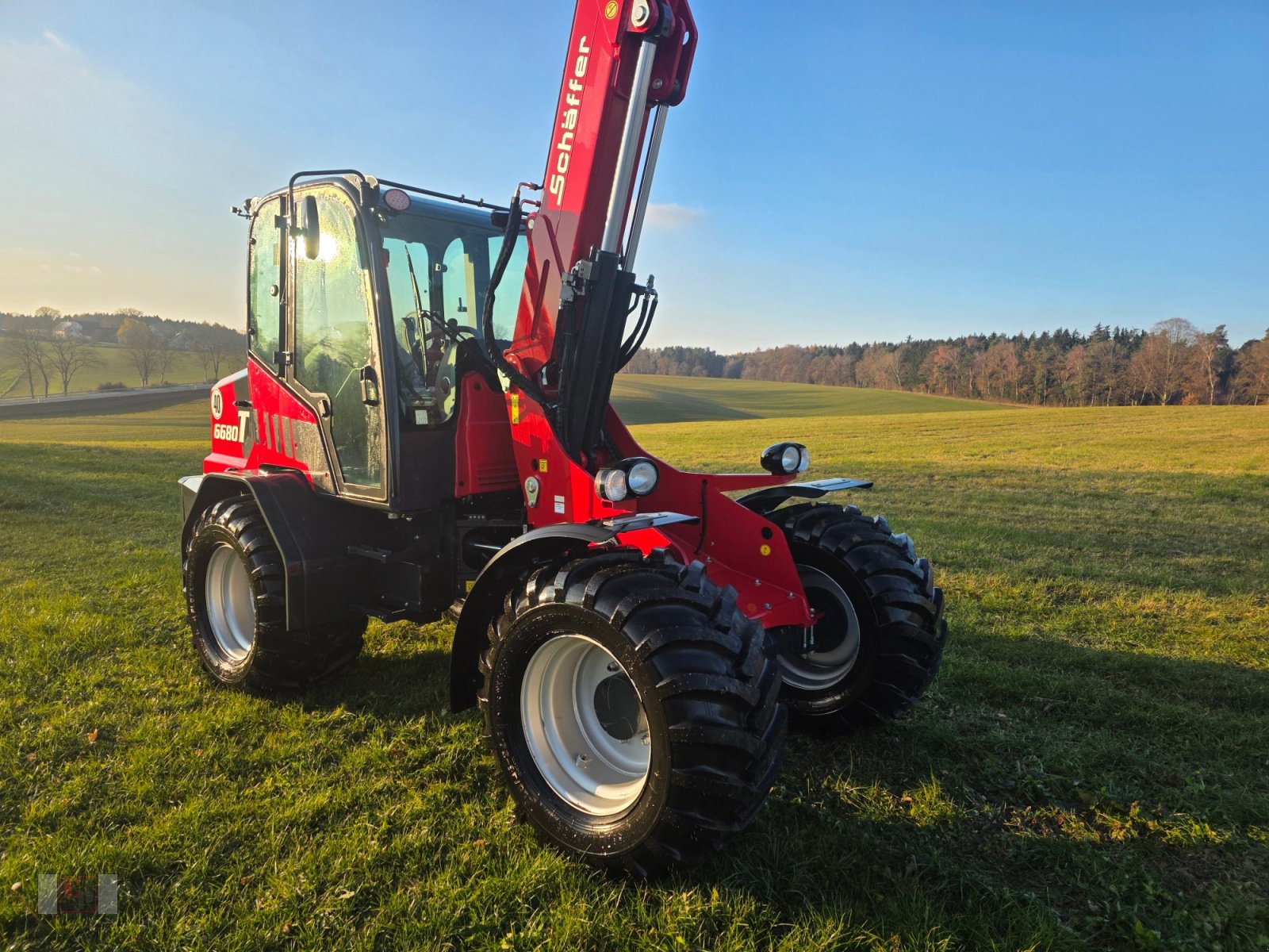 Teleradlader des Typs Schäffer 6680T, Neumaschine in Gerolsbach (Bild 1)