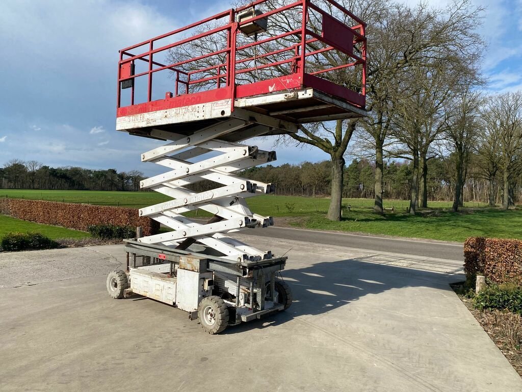Teleskoparbeitsbühne typu Genie 12 meter, Gebrauchtmaschine w Boekel (Zdjęcie 5)